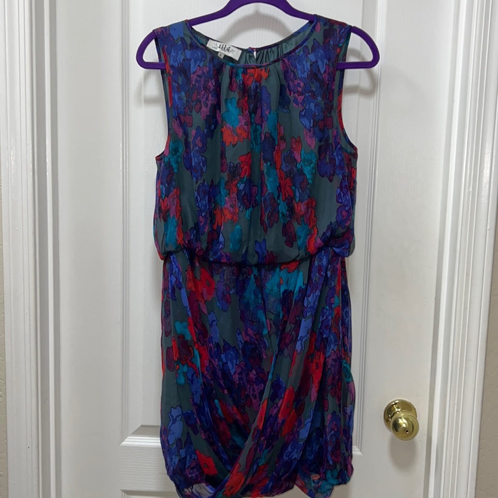 Tibi Silk Beauty in size 6 - Picture 1 of 5
